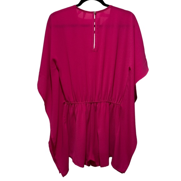 ✨ CLEAR OUT SALE ✨ Tyche Fuchsia Romper - Picture 2 of 6